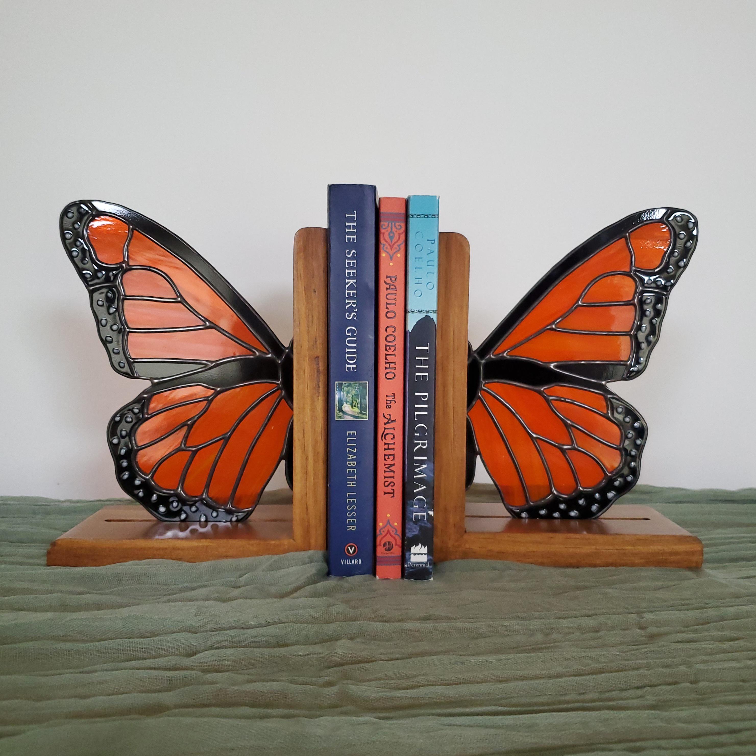 Stained Glass Monarch Butterfly Bookends. Bookworm, book gift, home decor gift, nature lover, butterfly gift, monarch wings, housewarming