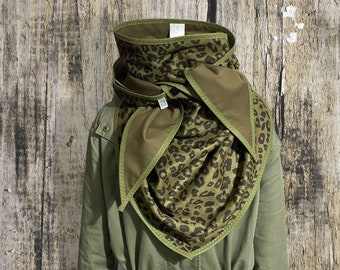 Olive triangular scarf for reversibility, Leo scarf