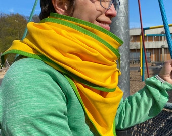 yellow triangular scarf, yellow sweat towel, cuddly sweat