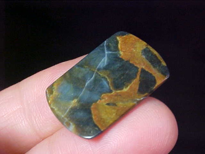 SUKABUMI BLUE OPAL Indonesian Free Form Shape 11.38Ct 27x18 mm Midnight-Blue Opalite Indonesia Cabachon October Birthstone Crystal Pendant