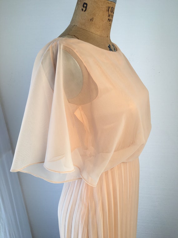 1970s W:25" Peach Chiffon Pleated Evening Prom Dr… - image 4