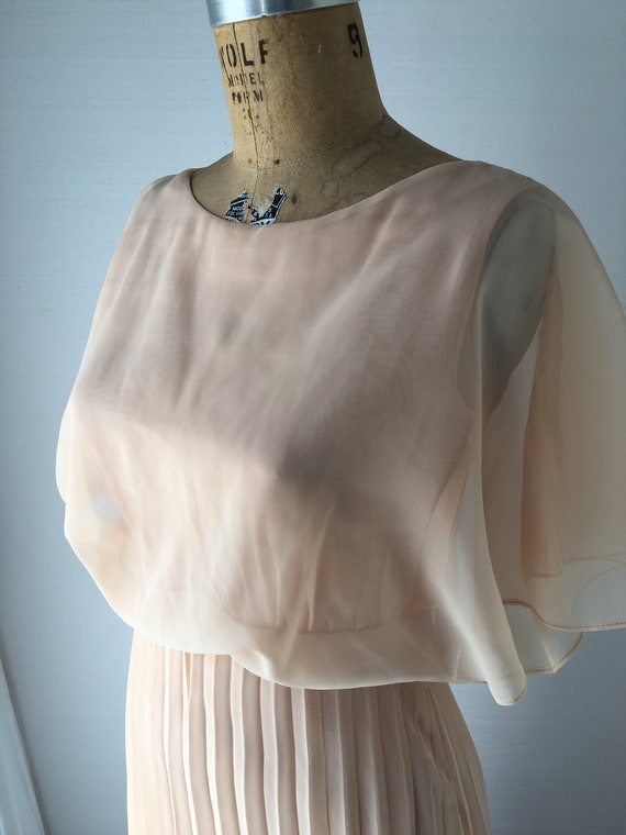 1970s W:25" Peach Chiffon Pleated Evening Prom Dr… - image 3