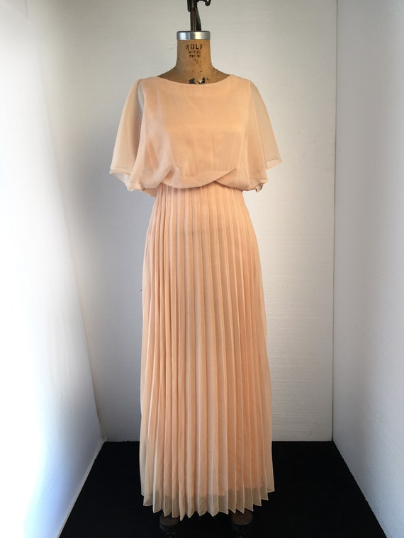 1970s W:25" Peach Chiffon Pleated Evening Prom Dr… - image 8