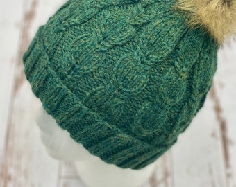 Celtic Feather Cap  | Knitting Pattern | Cables | Beginner