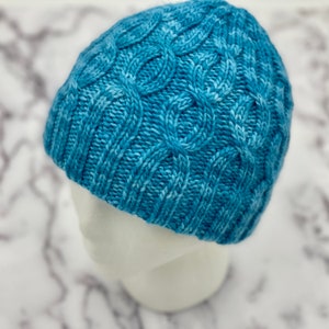 Sava Springs Cap  | Knitting Pattern | Cables | Beginner