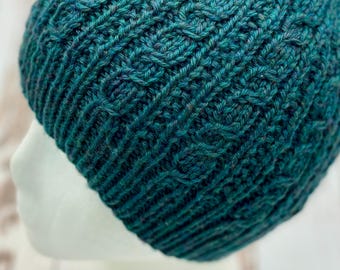 Beaver Creek Cap  | Knitting Pattern | Cables | Beginner