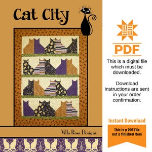 Könnte beinhalten: Ein digitales PDF-Muster für einen Quilt mit einem sich wiederholenden Katzensilhouetten-Design. Die Quiltblöcke sind in den Farbtönen Orange, Lila, Schwarz und Weiß gehalten. Die Worte "Cat City" stehen oben und "Villa Rosa Designs" unten.