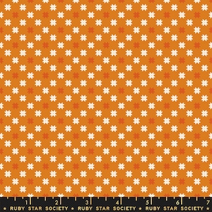 Moonglow: Heirloom Star in Caramel Moonglow: Heirloom Star in Caramel