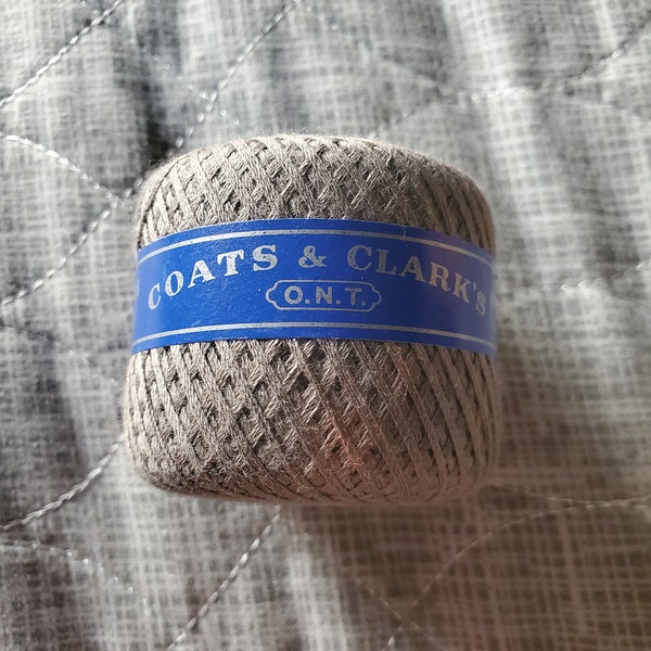 Coats & Clark Darning Thread in Gun Metal Gray