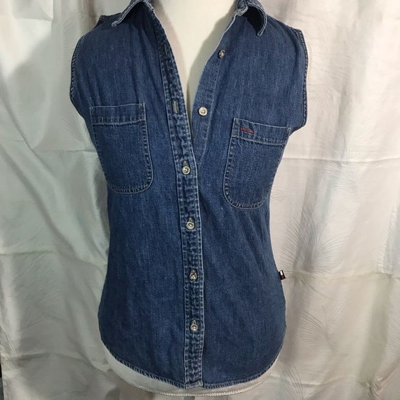 VTG Tommy Hilfiger denim SL button down A26