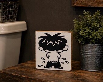 Funny Boy Peeing Bathroom Sign – Modern Farmhouse Kids Bath Decor