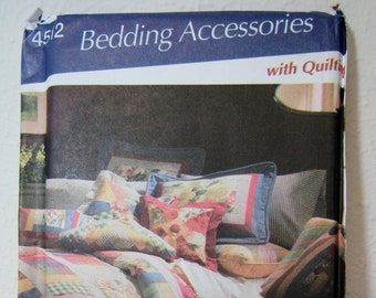 Simplicity 4512 - Bedding Accessories - Bed Throw / Bed Skirt / Phillow Sham / Pillow - NEW & UNCUT - 2005