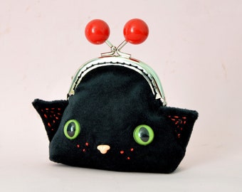 Click-clack coin purse in the shape of a black cat - velvet and up-cycled fabrics.