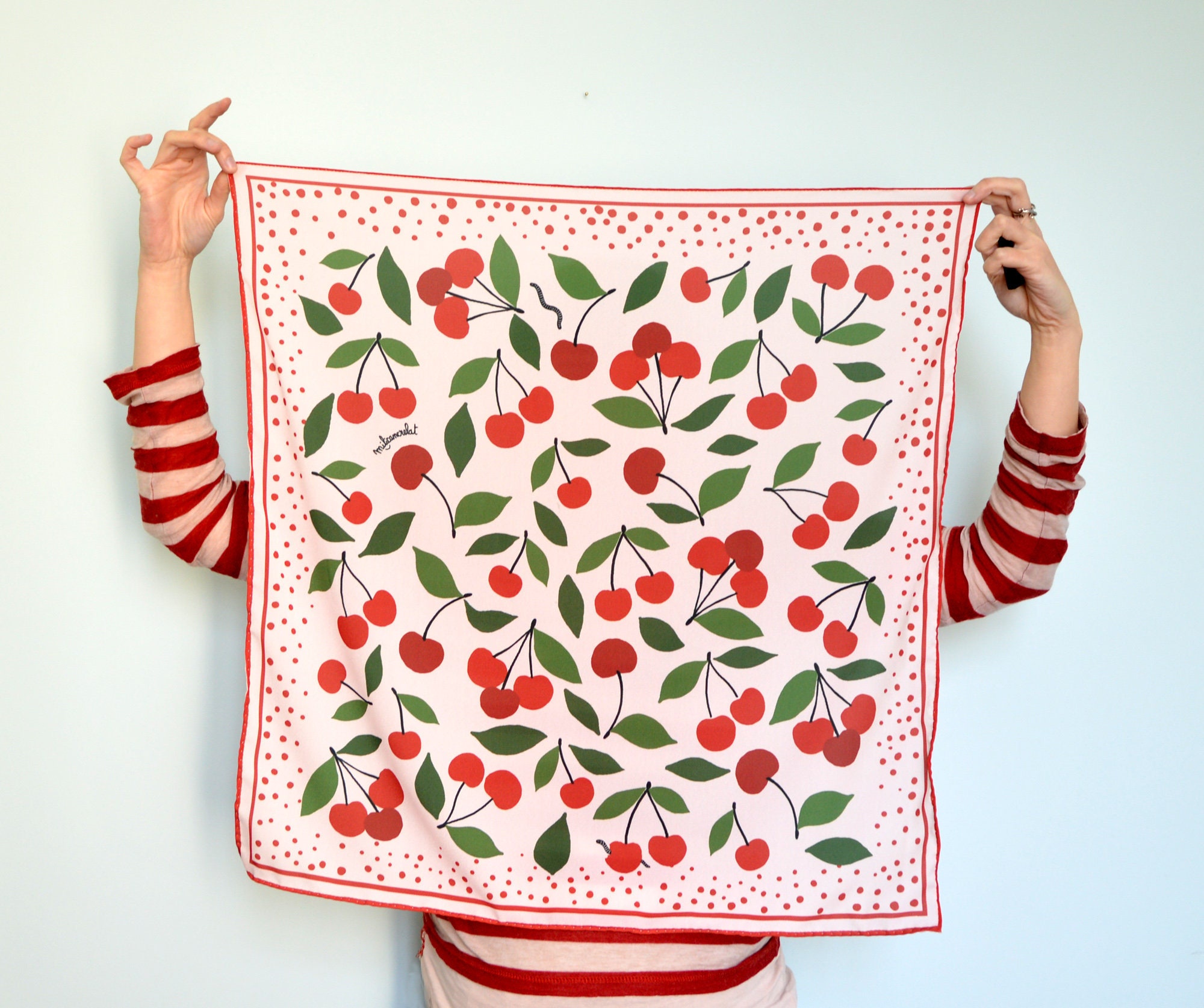 Cherry print scarf in cotton - 68 cm x 68 cm - Original pattern drawn by milicancrelat.