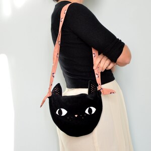 Sac à main enfant en forme de tête de chat noir en velours image 2