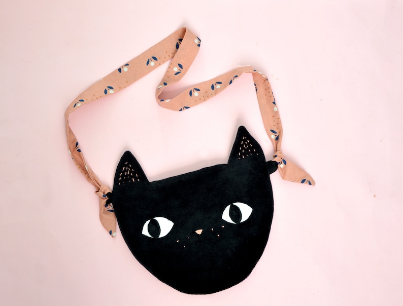 Sac à main enfant en forme de tête de chat noir en velours image 1