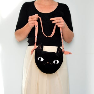 Sac à main enfant en forme de tête de chat noir en velours image 4