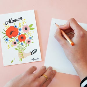 Maman Post card with bouquet of flower . French post card 4.13 x 5.82 for your mom. image 2