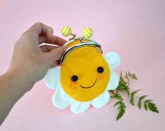 花の形をした小銭入れ - カチッと開閉 - イエローとホワイト - Etsy 日本