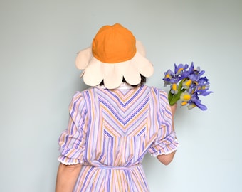 Flower-shaped hat - mustard yellow and off-white cotton - soft