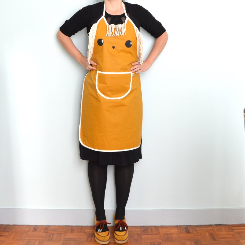 Women apron mustard yellow lion shape Oeko-Tex coated cotton. Cute lion apron for woman . Handmade. image 2