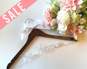 Personalized Wedding Hanger, custom wire hanger, bridal hanger, bride gift, bridesmaid gift,custom made hanger