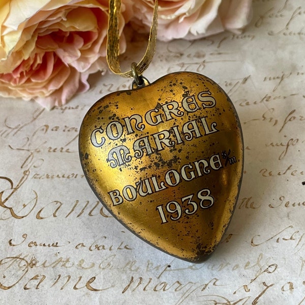 antique French ex voto reliquary, Congrès Marial de Boulogne ex voto with original paper prayer