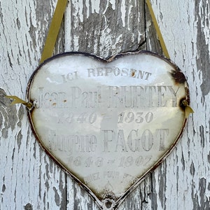 antique French porcelain enamel memorial plaque,  French heart shaped funeral plaque ~ 1930