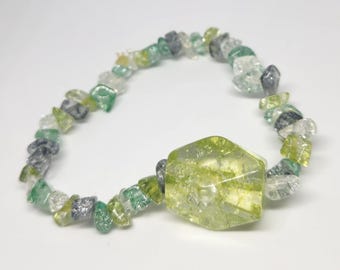 Green Dyed Crackle Quartz Stretch Bracelet