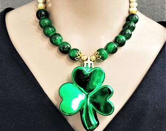 St Patricks Day Necklace Green Gold Shamrock Pendant St Pattys Day 4 Four Leaf Clover Luck of the Irish