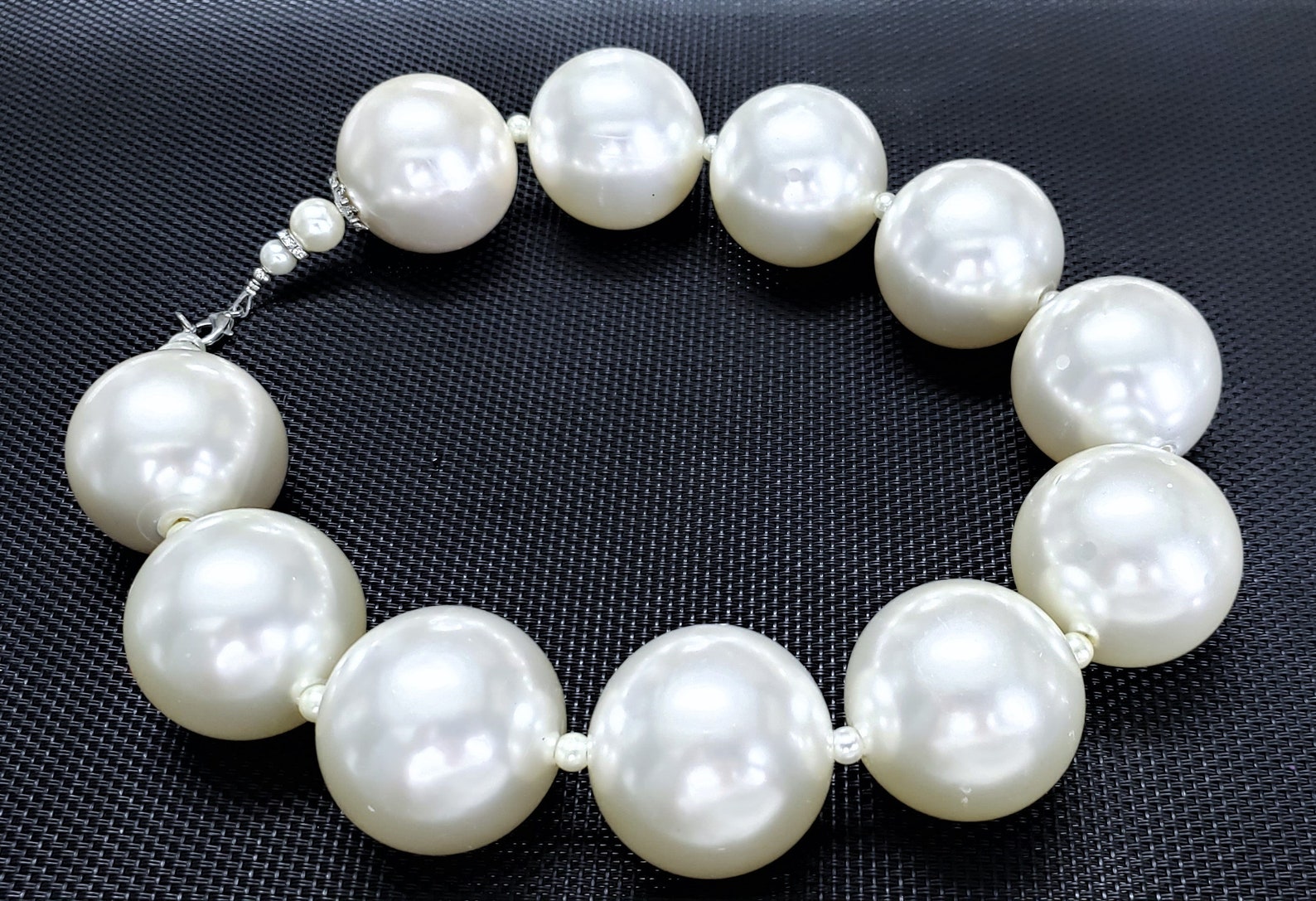 Huge Pearl Necklace Oversized 40mm White Big Bold Chunky Etsy