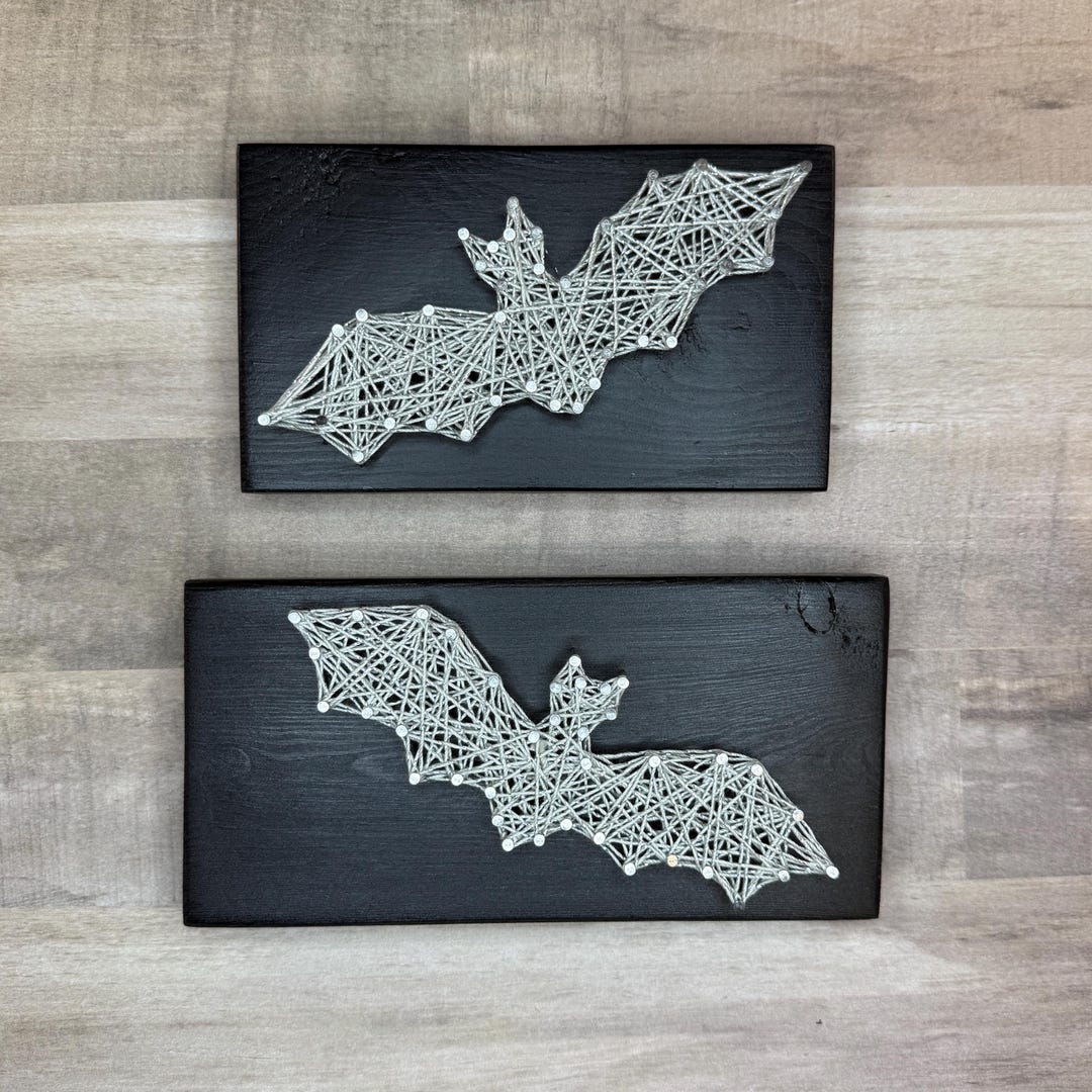 String Art Bat, Halloween Mantle Decor - Etsy