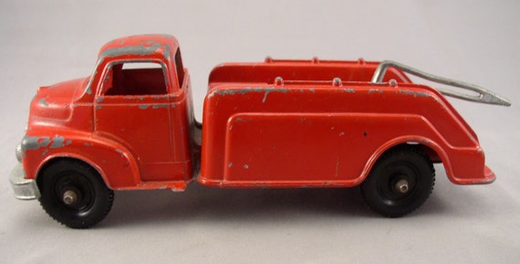 vintage toy tow trucks