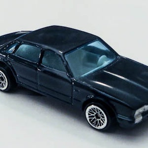 Hot wheels sales jaguar xj40