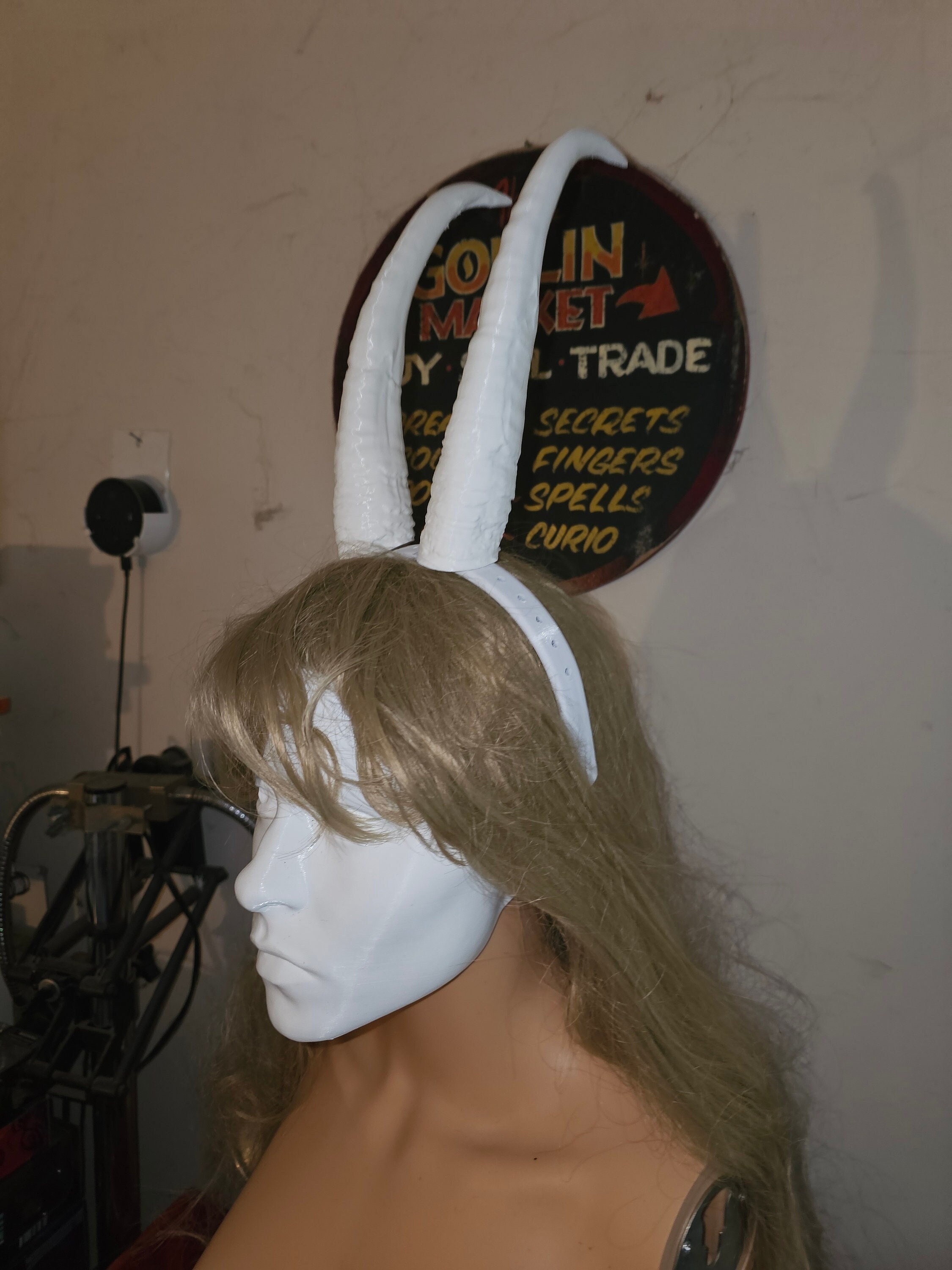 Cuernos de cabra montesa para cosplay