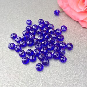 50 St. Feuerpolierte Glasschliffperlen Facettierte Rondellen 6x4mm CAPRI BLUE Perlen Minidonuts facettiert