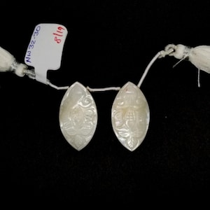 Carved Mother Of Pearl Drops Marquise Shape 28x16mm Drilled Beads Matching Pair, Carved White Color Drops, Nacre Earrings (21700)