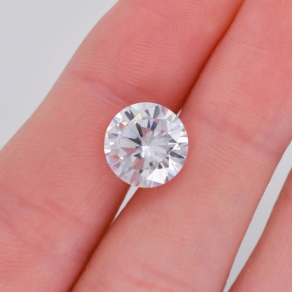 White Cubic Zircon Round Shape 10mm Approximately 6 Carat Single Piece, Beautiful Gemstone For Ring/Pendant Making (27426)