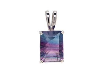 Tibetan Fluorite Emerald Cut 13.33 Carat Pendant In 925 Sterling Silver (55242)