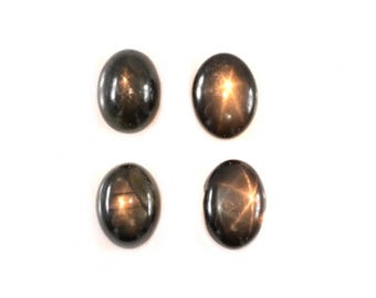 Saphir étoilé Noir De Thaïlande – 5,51 Carats, Reflets Dorés, Pierre Naturelle