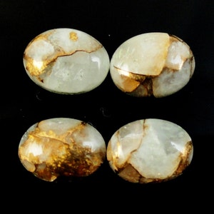 Calcita de cobre oval 10x8x4 mm, aproximadamente 9 quilates, fundo plano e liso, belos tons de marfim e dourado, para fabricação de joias (4503)