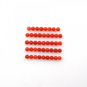 Cabochões de coral vermelho natural redondos de 2 mm aproximadamente 2,00 quilates, cor vermelho escuro, soltos, lisos, fundo plano, para fabricação de joias (10456)