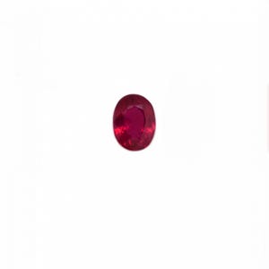 Madagaskar Rubin Oval 9 x 7 mm Cirka 2,40 Karat Enstaka Styck, Juli Födelsesten, Fasettslipad Slät Topp, Vacker Djupröd Färg (36176)