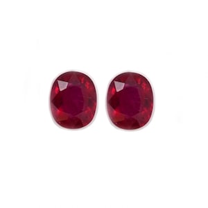 Madagaskar Rubin Oval 10 x 8 mm Cirka 7,90 Karat Matchande Par, Juli Födelsesten, Fasettslipad Slät Topp, Vacker Djupröd Färg (8226)