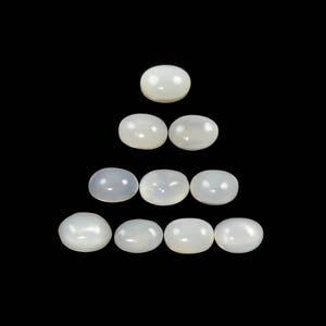 White Moonstone Cab Oval 7x5mm Approximately 10 Carat, June Birthstone, Feldspar Variety, Cabochons For Jewelry Making (4941)