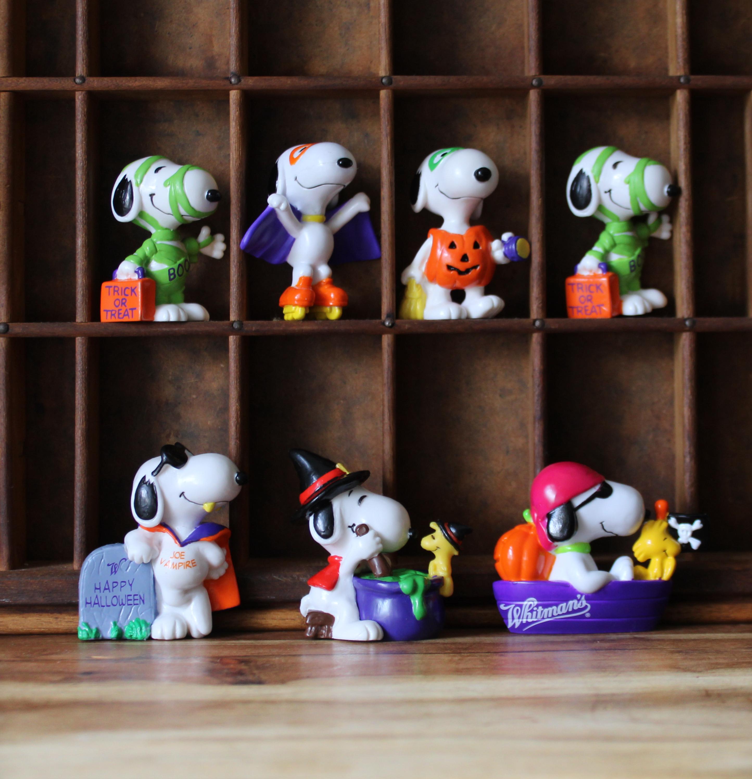Snoopy Whitman's - Etsy