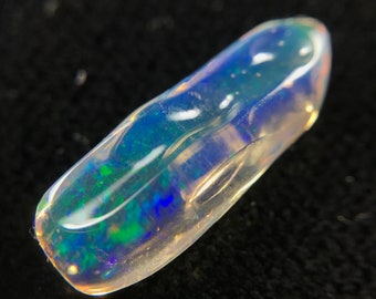 Mexican Opal Hand Carved Freeform with Bright Play of Color / Fire Opal / Jelly Opal / Water Opal / 2.85ct / MO3040