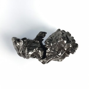 Campo Del Cielo Meteorite from Argentina / 17.1 grams / M2996