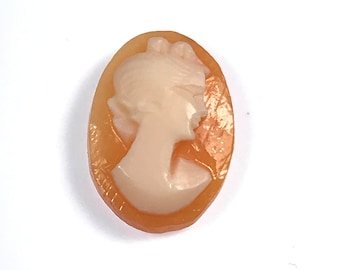 Stara ręcznie rzeźbiona muszla Cameo / CA3276