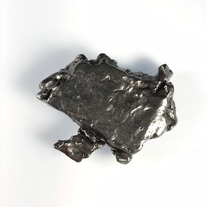 Campo Del Cielo Meteorite from Argentina / 17.6 grams / M2999